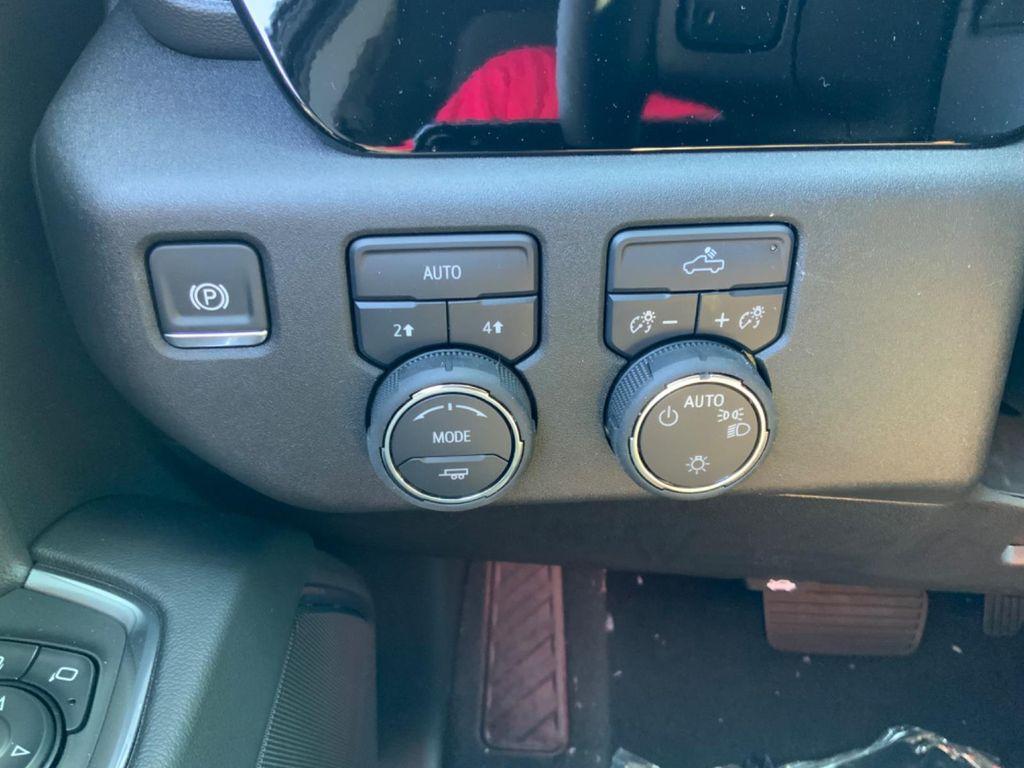 new 2025 Chevrolet Silverado 1500 car, priced at $39,845