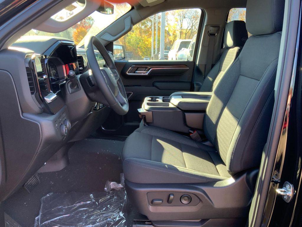 new 2025 Chevrolet Silverado 1500 car, priced at $39,845