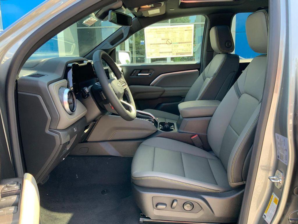 new 2025 Chevrolet Colorado car, priced at $52,415