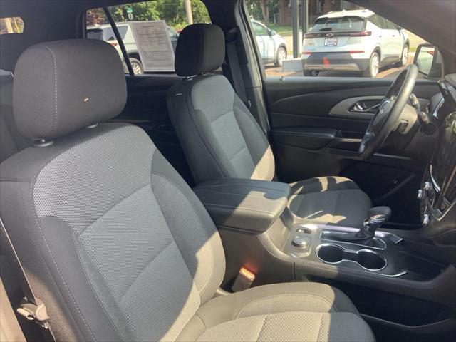 used 2023 Chevrolet Traverse car, priced at $34,395