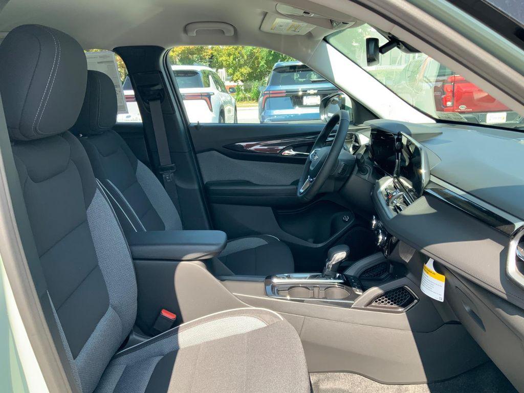 new 2026 Chevrolet TrailBlazer car, priced at $30,411