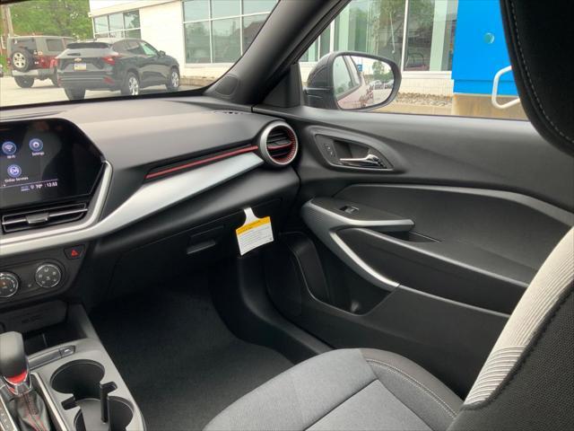 new 2025 Chevrolet Trax car, priced at $25,085