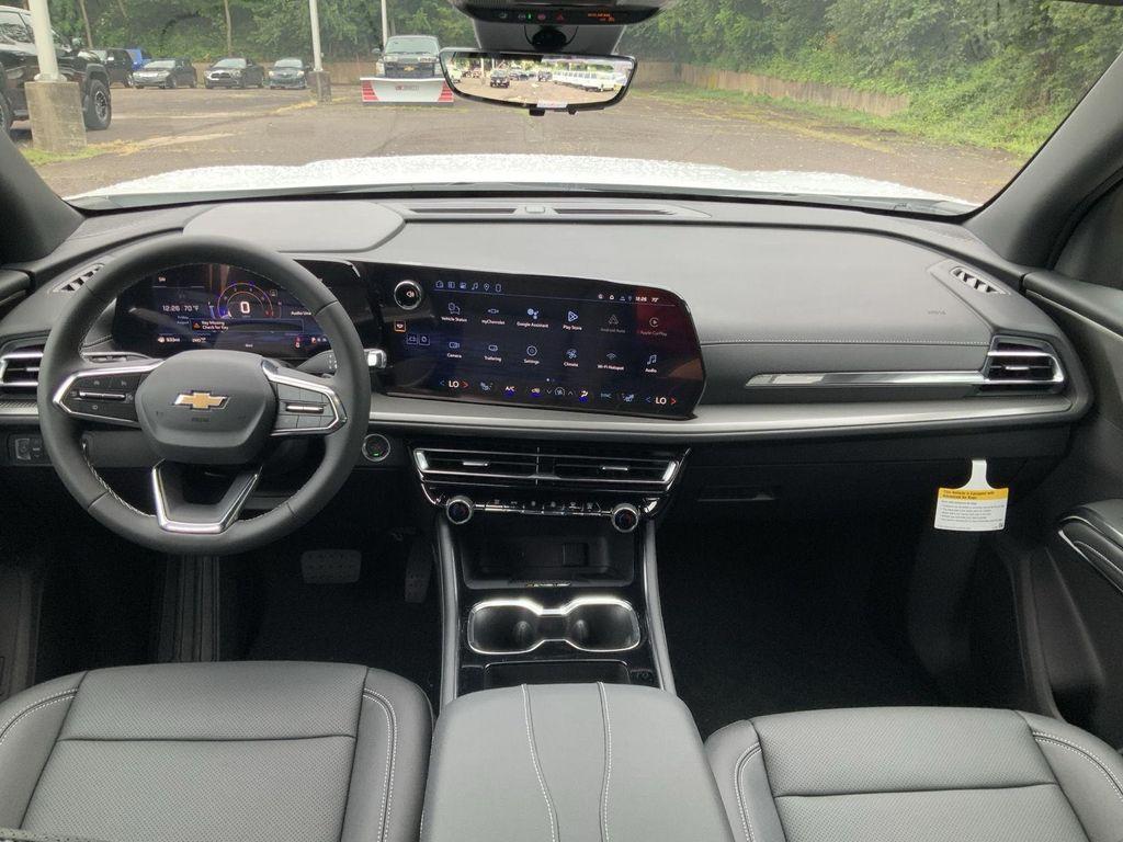new 2026 Chevrolet Traverse car, priced at $46,170