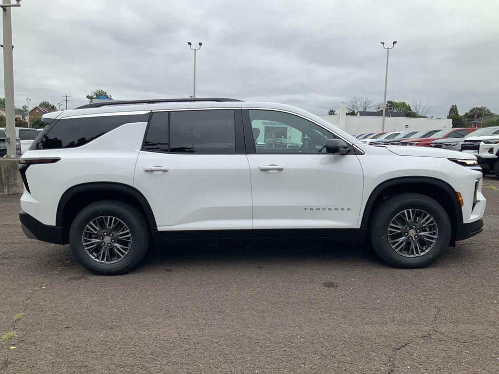 new 2026 Chevrolet Traverse car, priced at $46,170