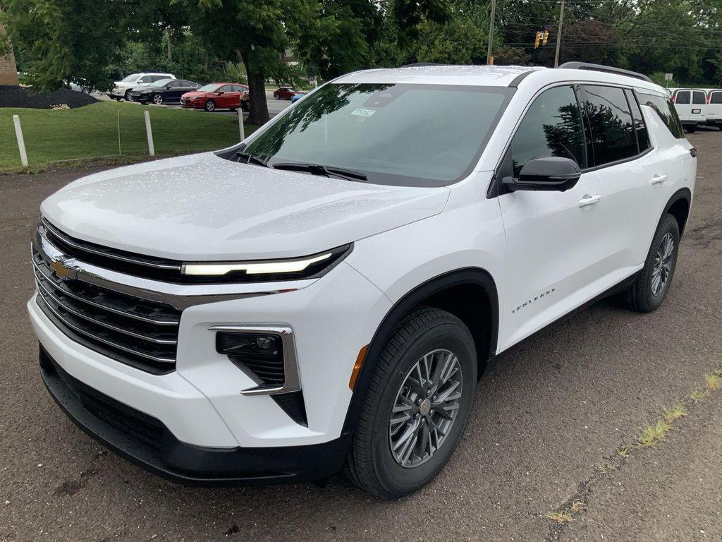 new 2026 Chevrolet Traverse car, priced at $46,170