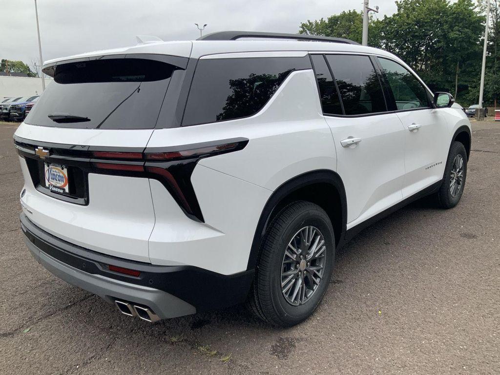 new 2026 Chevrolet Traverse car, priced at $46,170