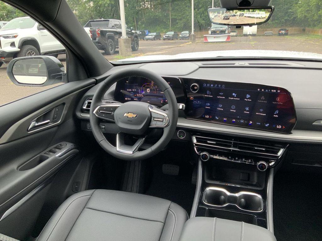 new 2026 Chevrolet Traverse car, priced at $46,170