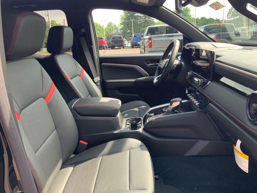 new 2025 Chevrolet Colorado car, priced at $45,860