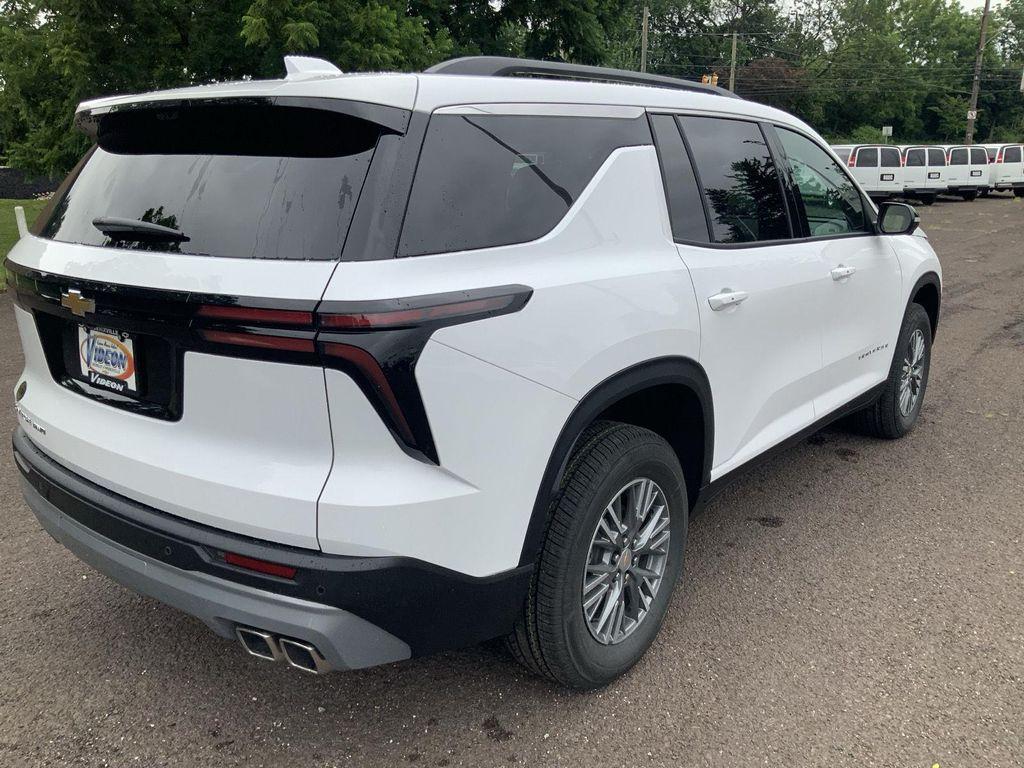 new 2026 Chevrolet Traverse car, priced at $46,170