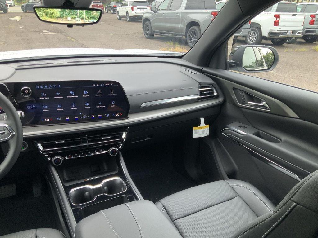 new 2026 Chevrolet Traverse car, priced at $46,170