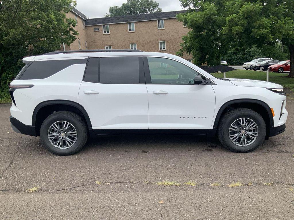 new 2026 Chevrolet Traverse car, priced at $46,170