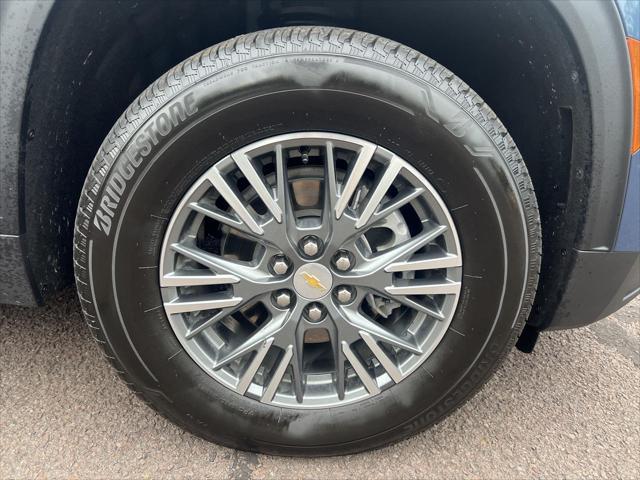 used 2024 Chevrolet Traverse car, priced at $37,395