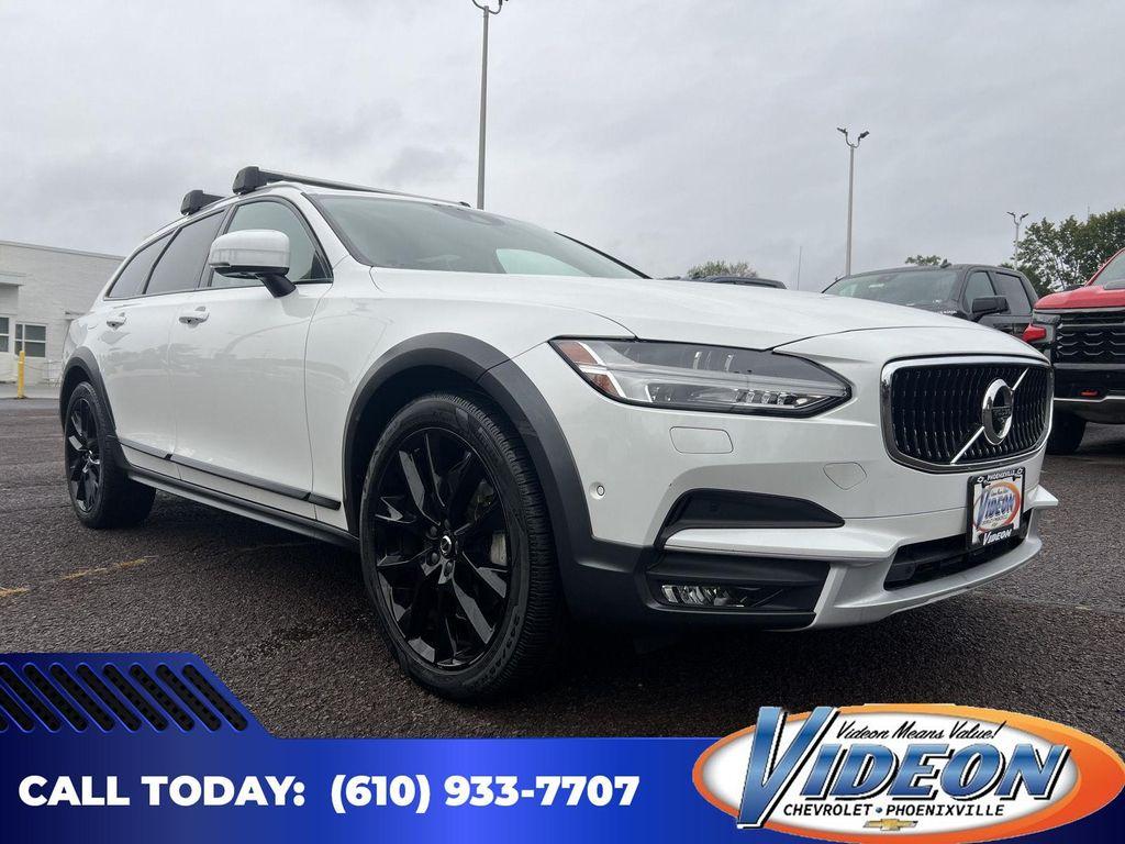 used 2020 Volvo V90 Cross Country car, priced at $29,995