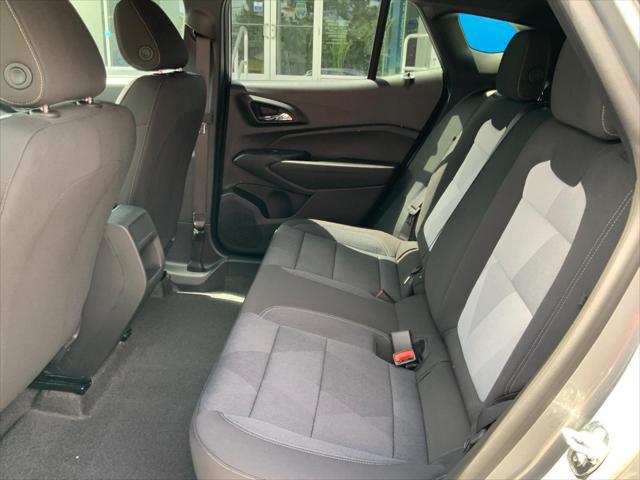 new 2025 Chevrolet Trax car, priced at $24,290