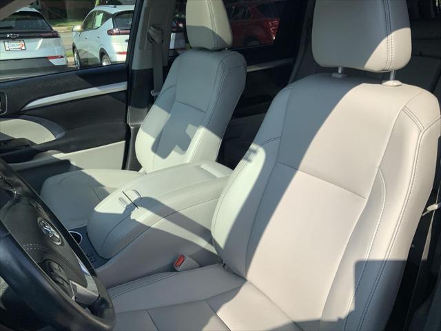 used 2018 Toyota Highlander car, priced at $26,745
