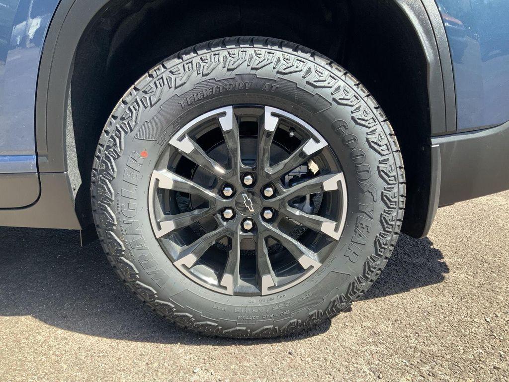 new 2026 Chevrolet Traverse car, priced at $52,090