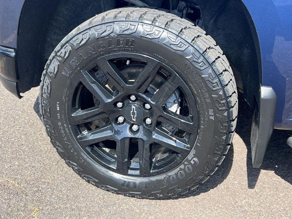 used 2022 Chevrolet Silverado 1500 car, priced at $43,995