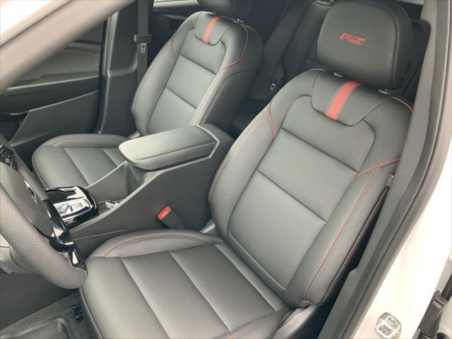 new 2025 Chevrolet Trax car, priced at $27,379