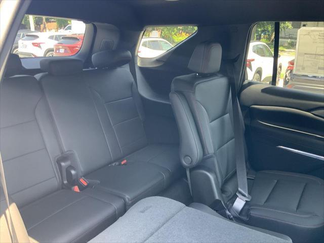 new 2025 Chevrolet Traverse car, priced at $49,410