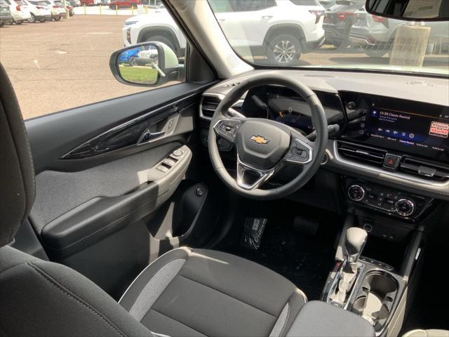 new 2025 Chevrolet TrailBlazer car, priced at $29,730