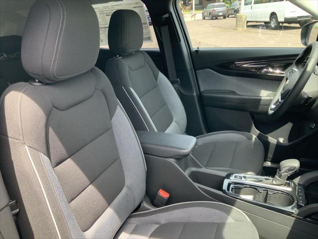 new 2025 Chevrolet TrailBlazer car, priced at $29,730