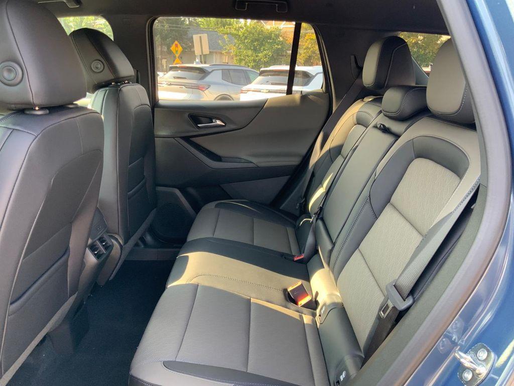 new 2026 Chevrolet Equinox car, priced at $32,270