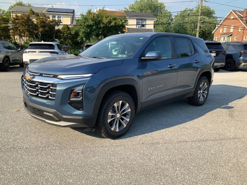 new 2026 Chevrolet Equinox car, priced at $32,270