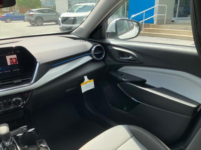 new 2025 Chevrolet Trax car, priced at $25,485