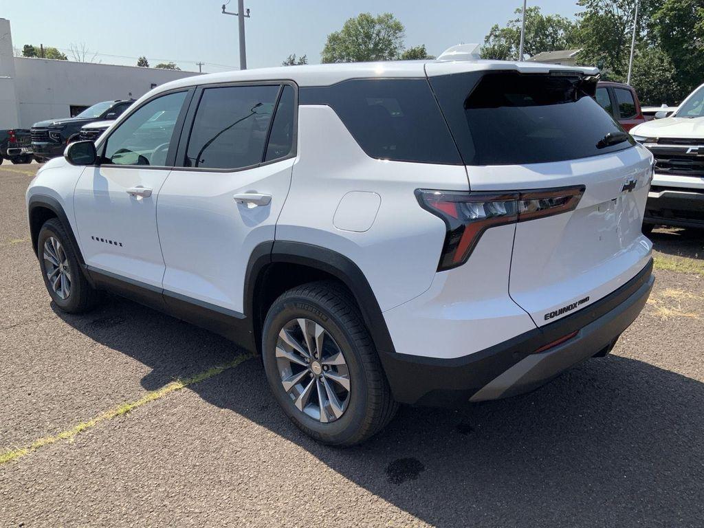 new 2026 Chevrolet Equinox car, priced at $33,383