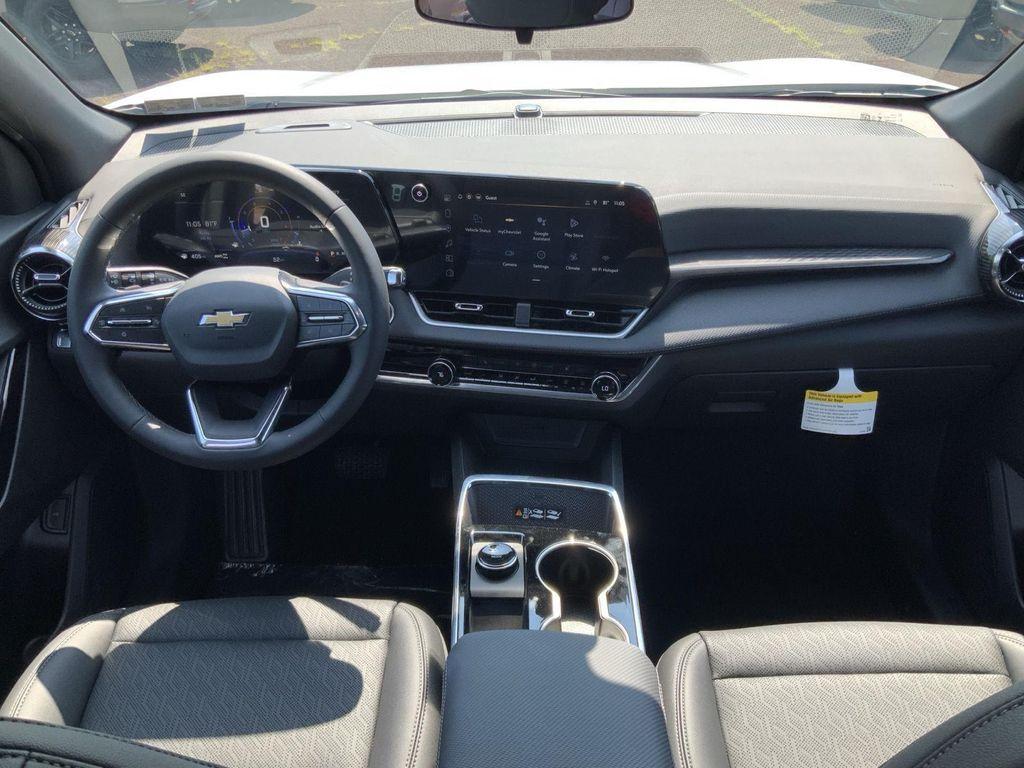 new 2026 Chevrolet Equinox car, priced at $33,383
