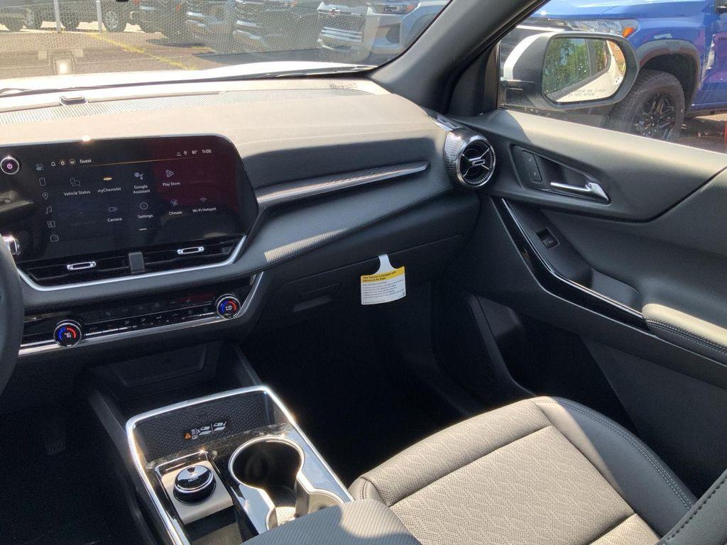 new 2026 Chevrolet Equinox car, priced at $33,383