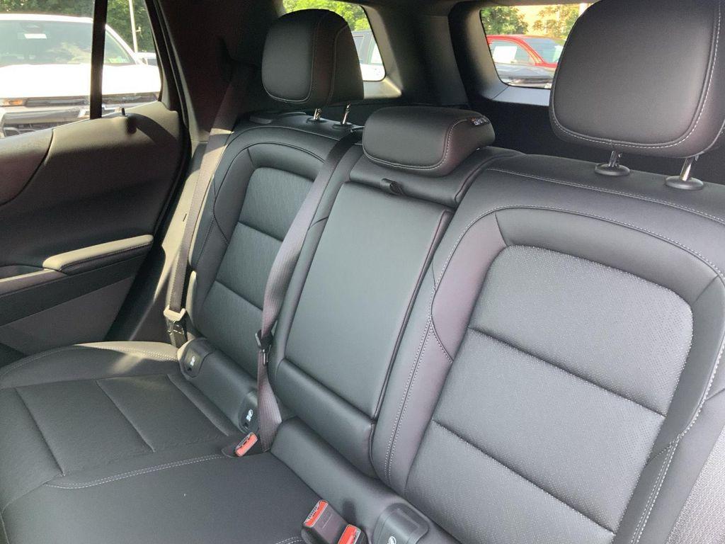 new 2026 Chevrolet Equinox car, priced at $33,383