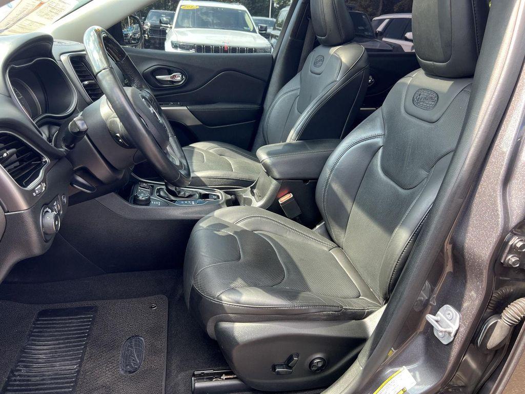 used 2019 Jeep Cherokee car, priced at $17,495
