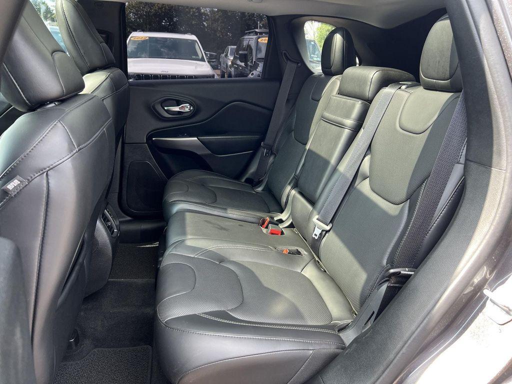 used 2019 Jeep Cherokee car, priced at $17,495