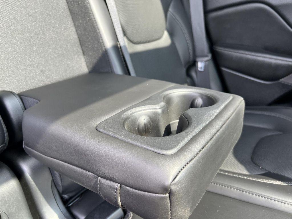 used 2019 Jeep Cherokee car, priced at $17,495