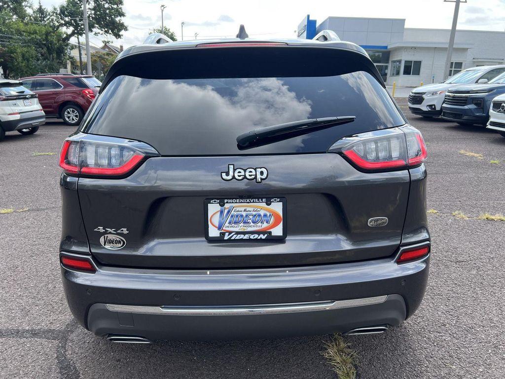 used 2019 Jeep Cherokee car, priced at $17,495