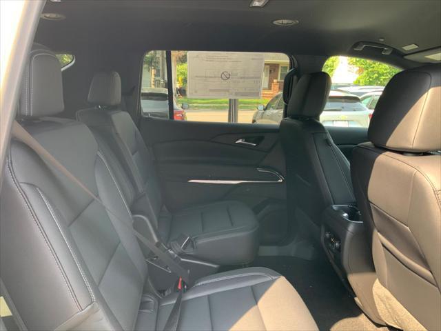 new 2025 Chevrolet Traverse car, priced at $47,375