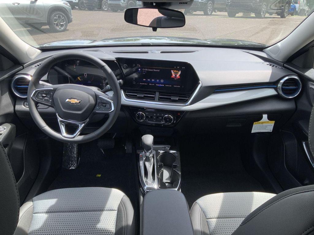 new 2025 Chevrolet Trax car, priced at $26,380