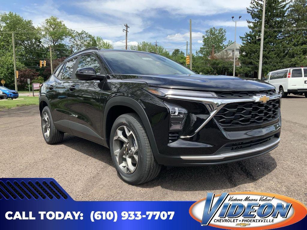 new 2025 Chevrolet Trax car, priced at $26,380