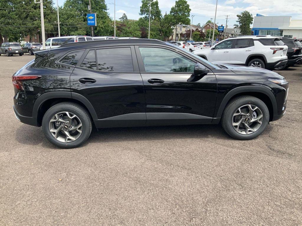 new 2025 Chevrolet Trax car, priced at $26,380