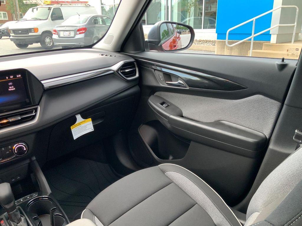 new 2026 Chevrolet TrailBlazer car, priced at $27,640