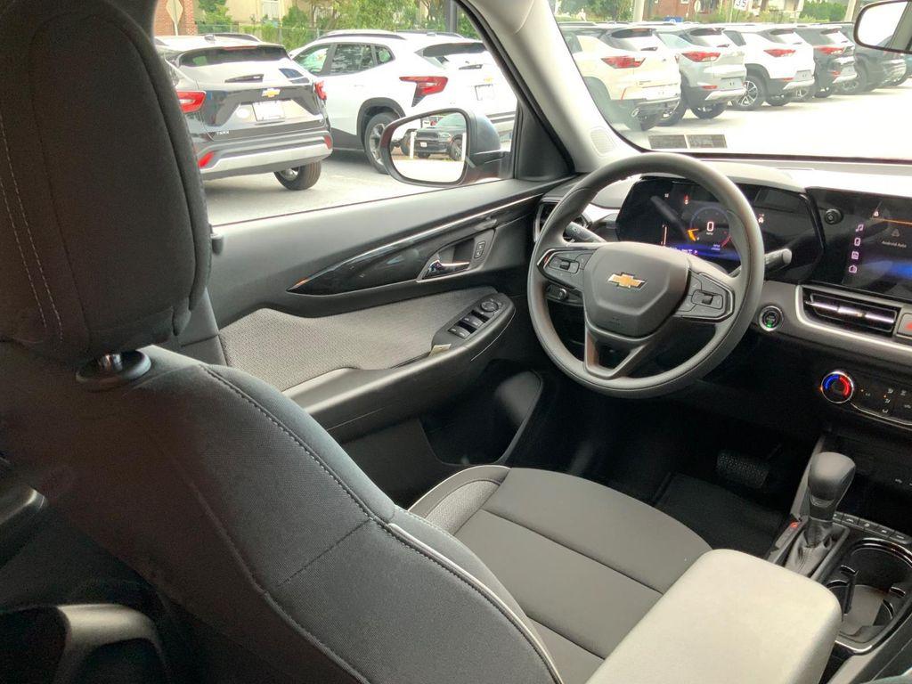 new 2026 Chevrolet TrailBlazer car, priced at $27,640