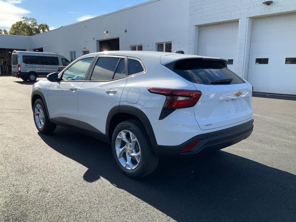 new 2026 Chevrolet Trax car, priced at $23,688