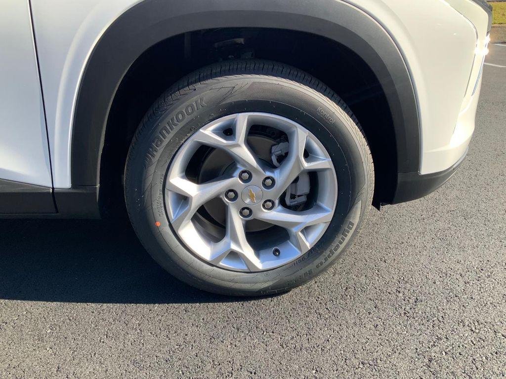 new 2026 Chevrolet Trax car, priced at $23,688