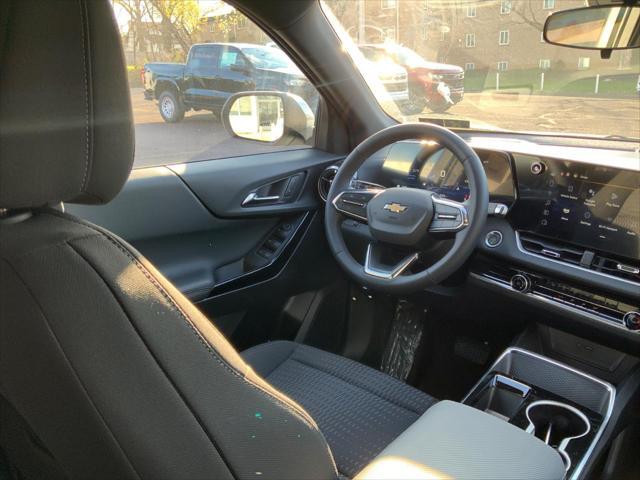 new 2025 Chevrolet Equinox car, priced at $29,995