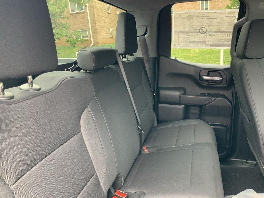 new 2025 Chevrolet Silverado 1500 car, priced at $41,583