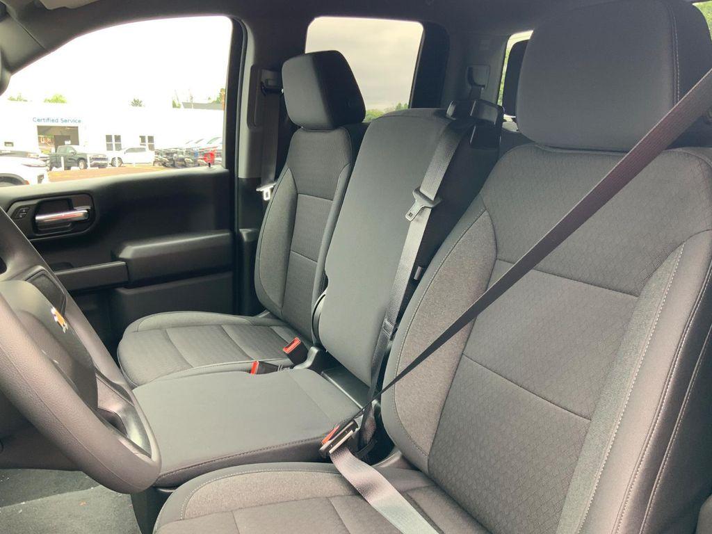 new 2025 Chevrolet Silverado 1500 car, priced at $41,583