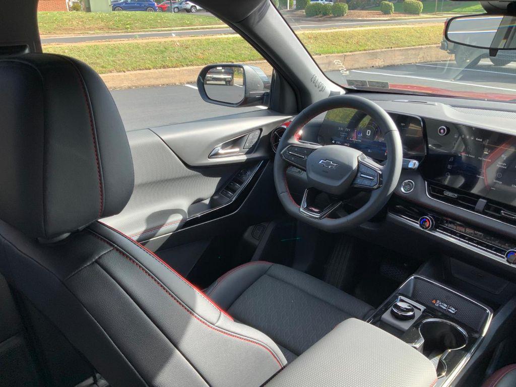 new 2026 Chevrolet Equinox car, priced at $36,999