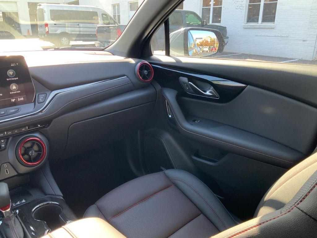 new 2025 Chevrolet Blazer car, priced at $48,989