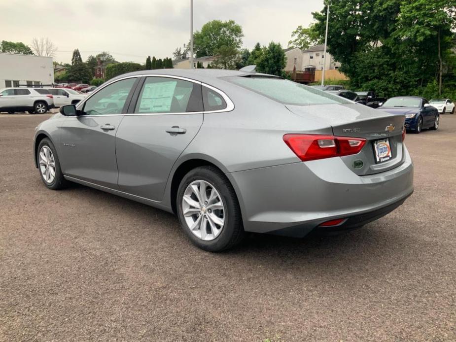 new 2024 Chevrolet Malibu car, priced at $28,495